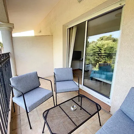 Appartement 2 Pieces Au Coeur Du Cap D'Antibes *